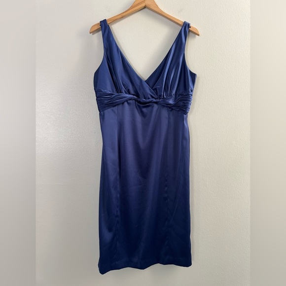 Jones Wear Navy Blue Satin Sleeveless V-Neck Evening Formal Party Dress Women 14 - Picture 2 of 8